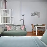Urban - Style Meets Comfort Μπρατισλάβα