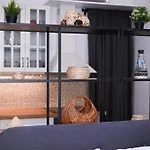 Urban - Style Meets Comfort Casa de Férias